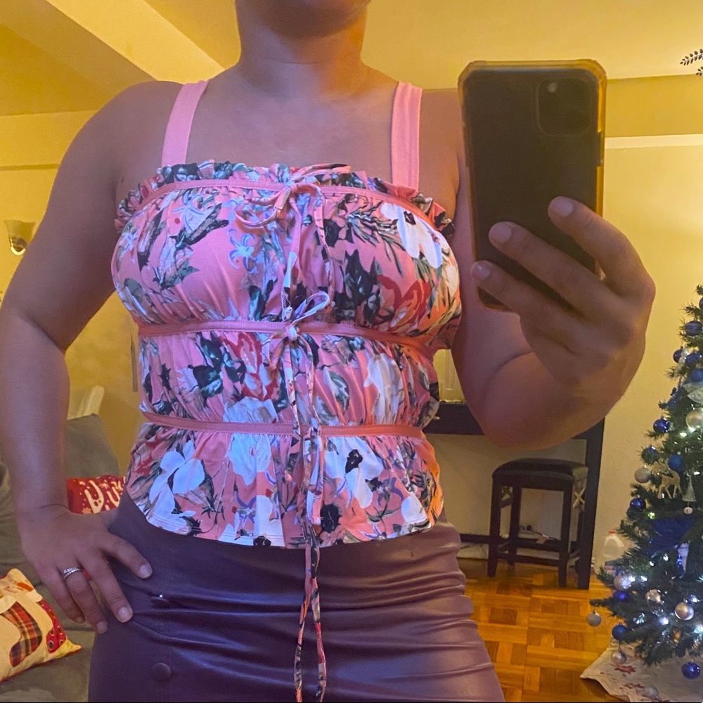 DEAL: 3x$30 New Ruched Sleeveless Top